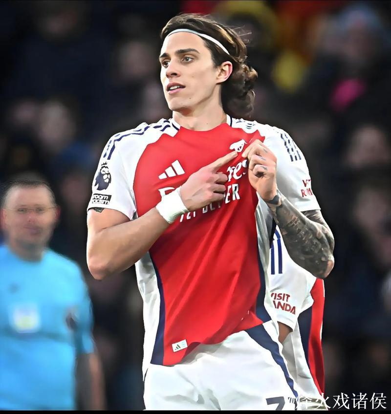 实至名归!卡拉菲奥里当选阿森纳本轮队内最佳 实至名归!卡拉菲奥里当选阿森纳本轮队内最佳