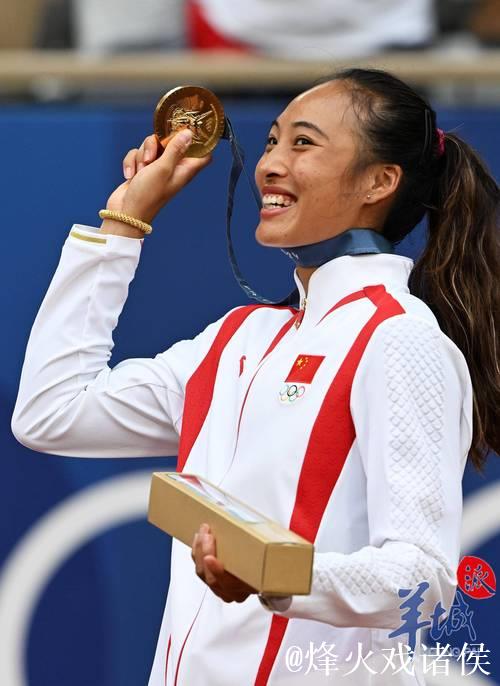 在郑钦文获亚军的这项赛事 中国15岁少女夺冠创历史 在郑钦文获亚军的这项赛事 中国15岁少女夺冠创历史